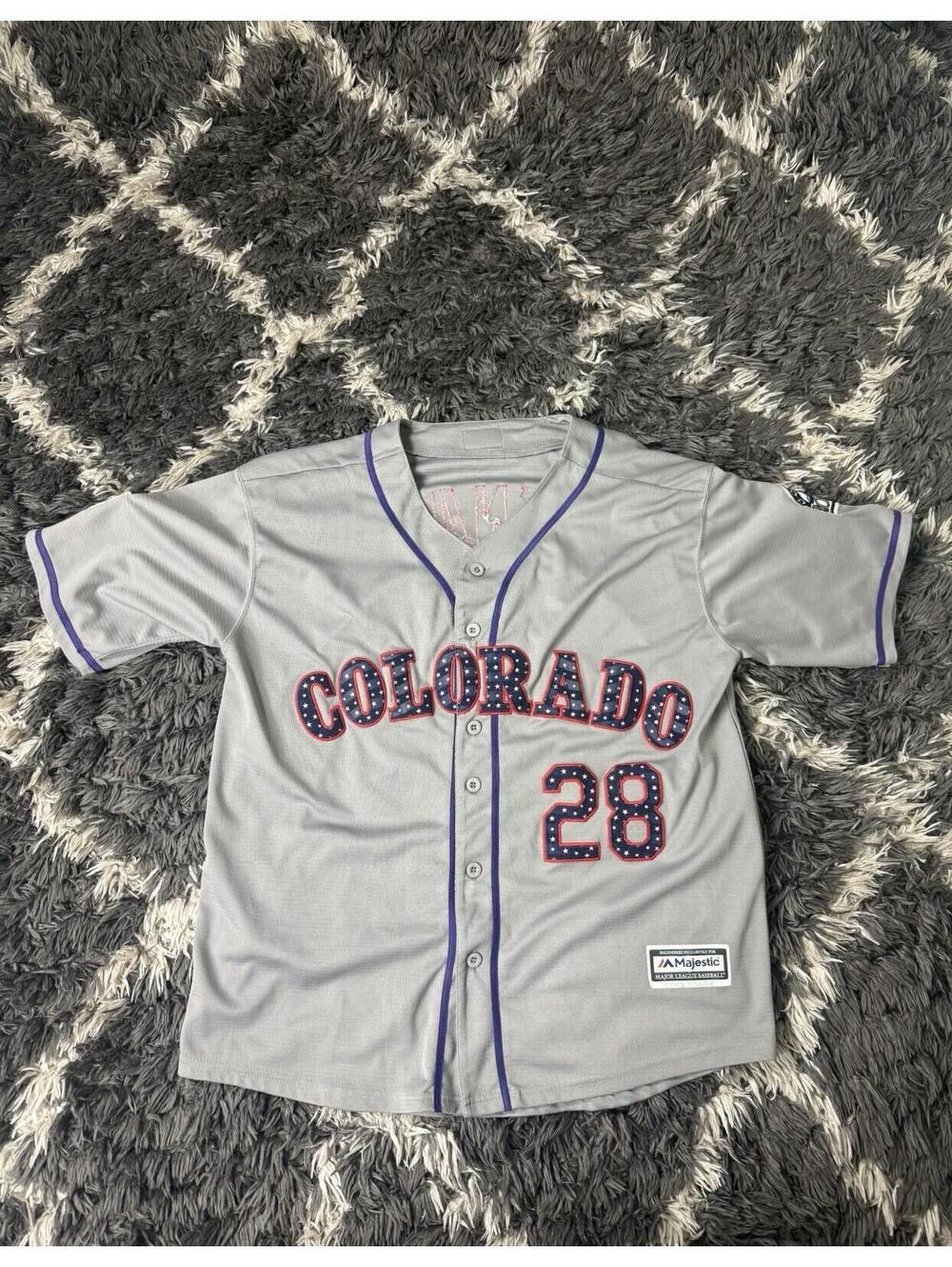 Majestic Colorado Rockies Jersey Nolan Arenado #28 Stars & Stripes Gray Large